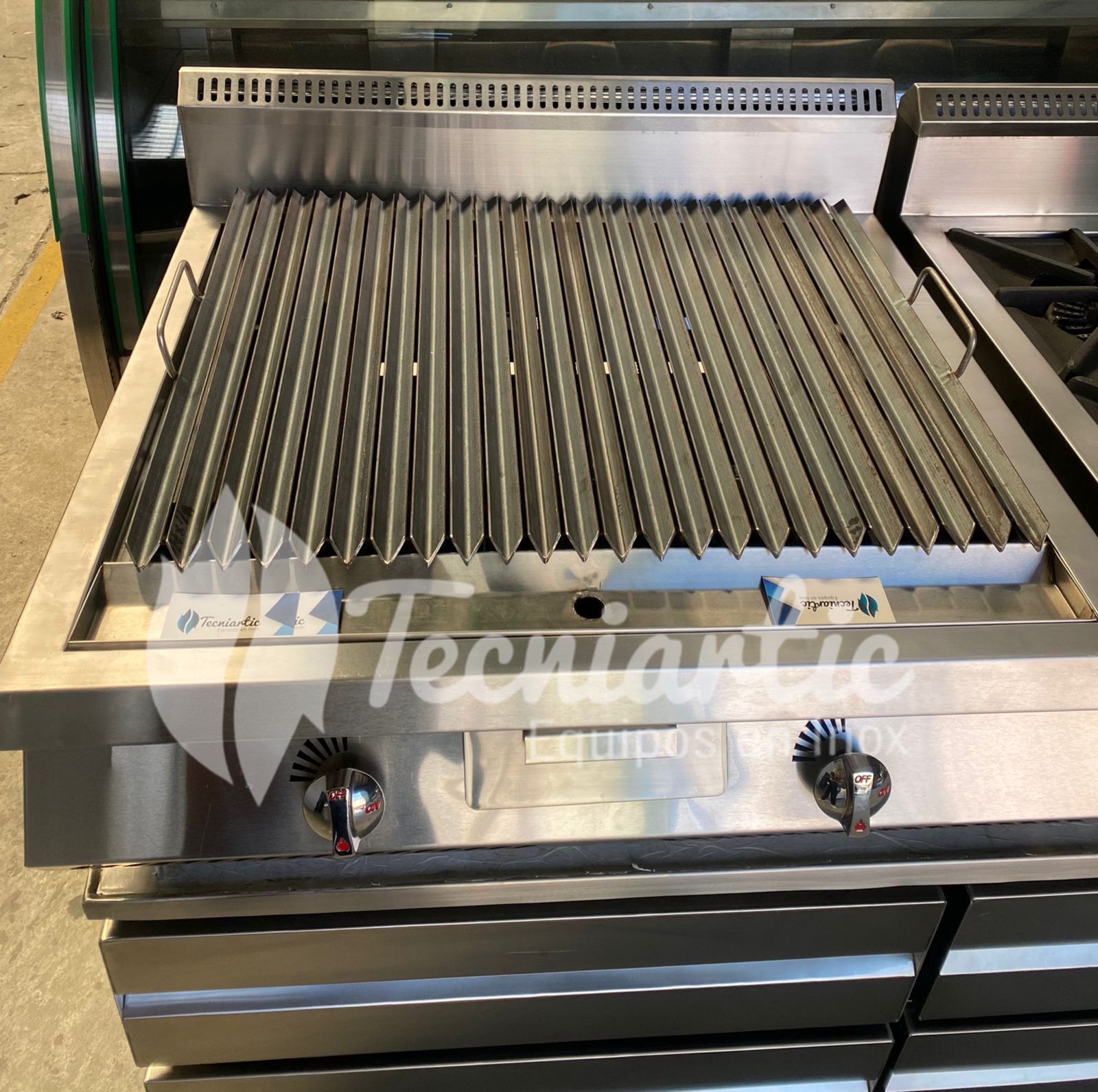 Parrilla BBQ en acero inoxidable — Tecniartic